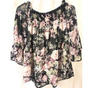 Off-the-shoulder top